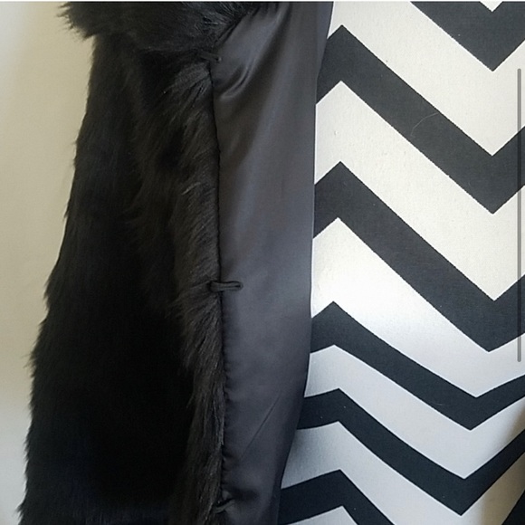 Black faux fur jacket - Picture 3 of 5